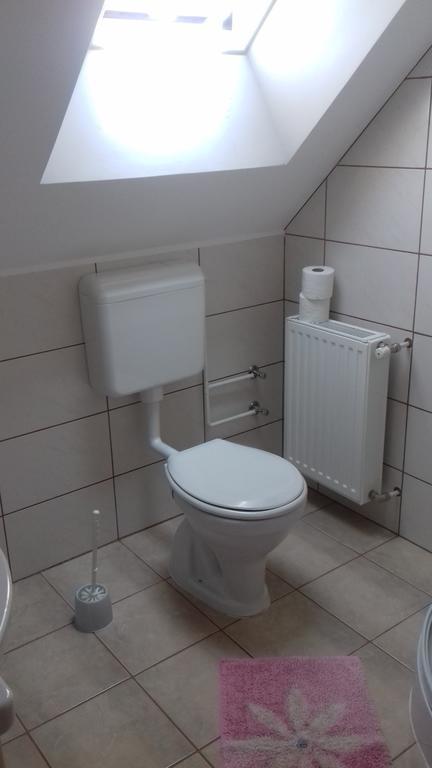 Eszter Apartmanhaz Hajdúszoboszló Eksteriør bilde